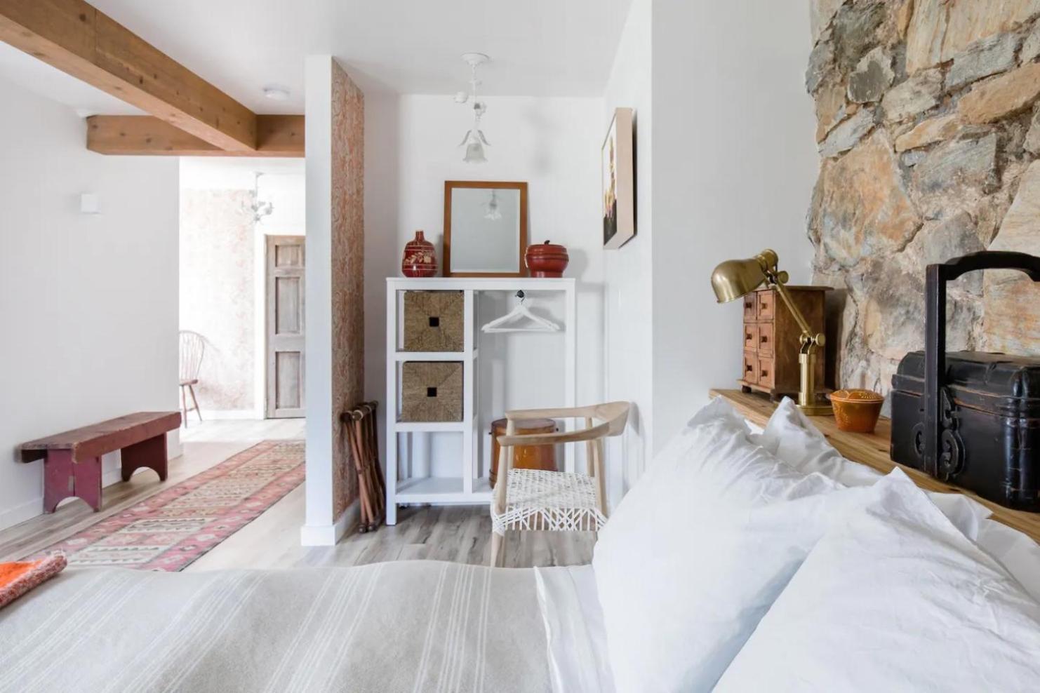 Studio Guest Suite In Forest Cottage Tryon Eksteriør billede